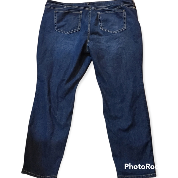 Torrid Dark Wash Jeans - Picture 3 of 6